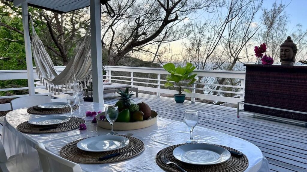 couché du soleil a HANAMIO BAY